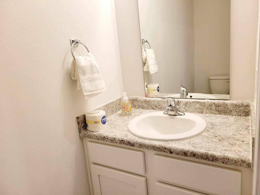 דירות Brand New House In Pensacola,Ev Connector Available מראה חיצוני תמונה
