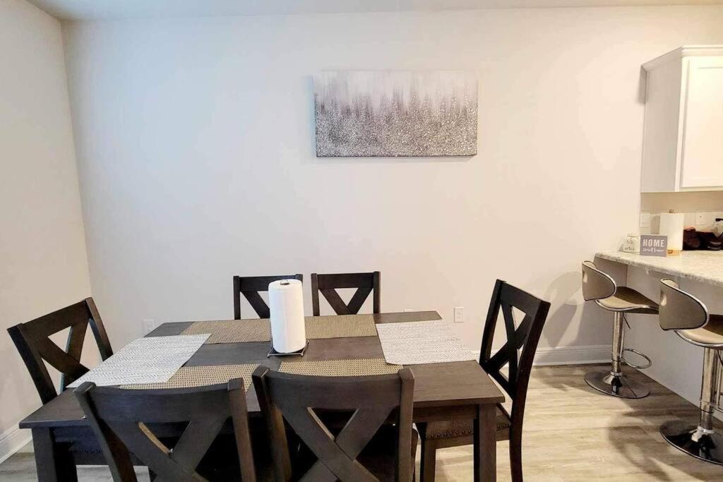 דירות Brand New House In Pensacola,Ev Connector Available מראה חיצוני תמונה