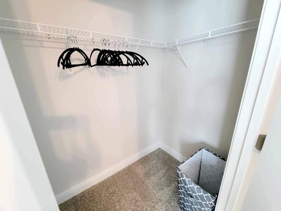 דירות Brand New House In Pensacola,Ev Connector Available מראה חיצוני תמונה